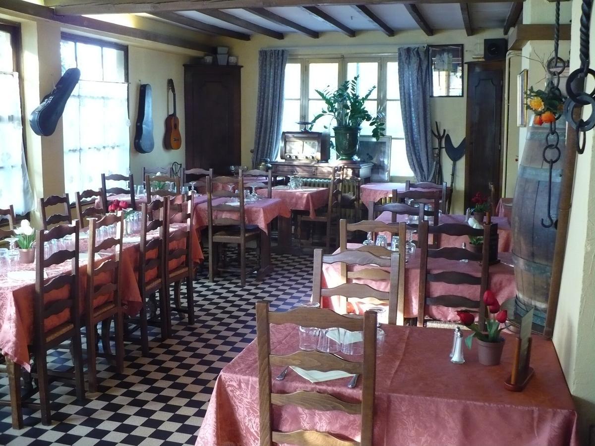 Auberge La Pignata Монтелимар Экстерьер фото