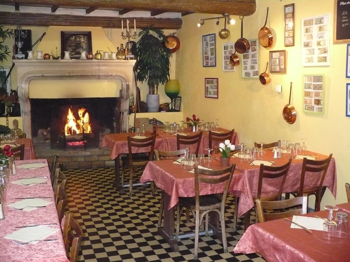 Auberge La Pignata Монтелимар Экстерьер фото